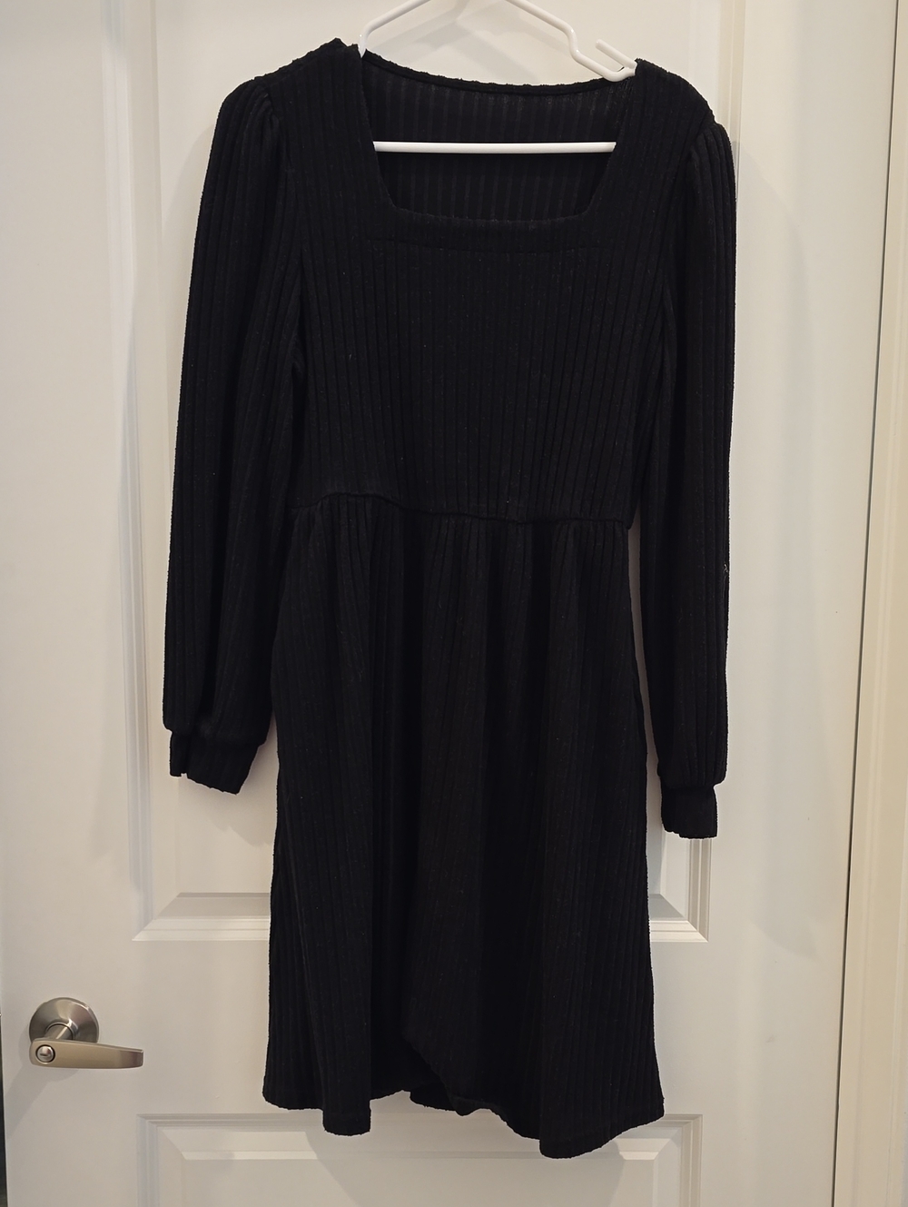 Black Ribbed Long-Sleeve Square Neck Dress